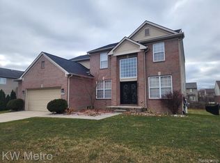 3155 Fantail Dr, Rochester Hills, MI 48309