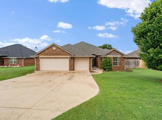 3401 First Capitol Cir, Guthrie, OK 73044