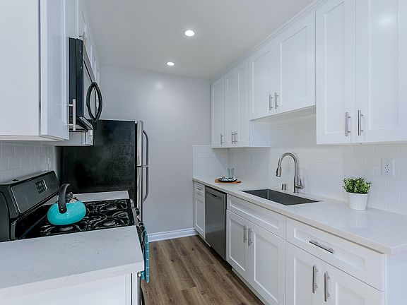 2nd image of 518 E Washington Blvd APT 4
