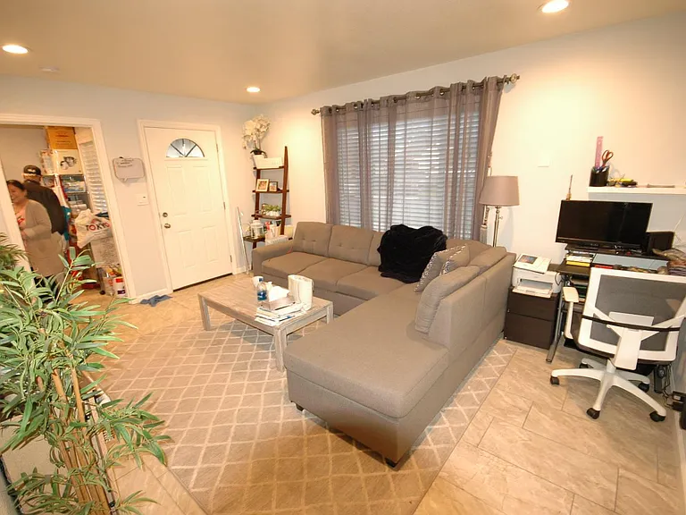 5203 Gordon Dr #5203 — Photo 5
