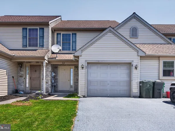 53 Chickadee Cir, Leola, PA 17540