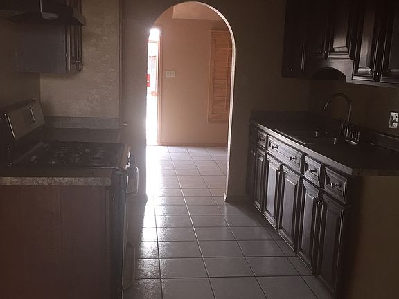 5th image of 12049 Bellows Ct