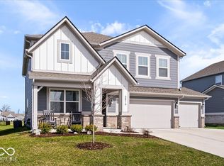 5816 Summertree Pl, Whitestown, IN 46075