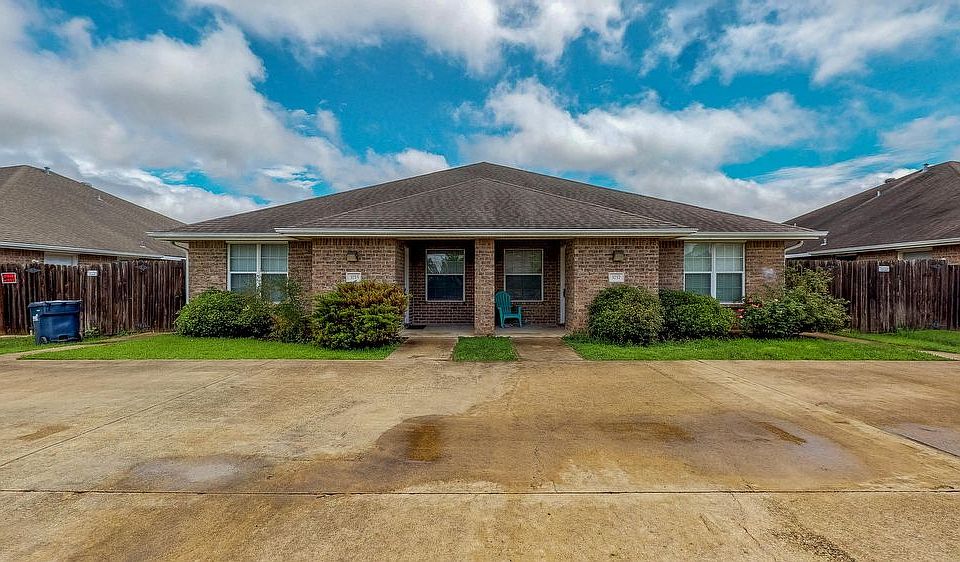 1st image of 3755 Oldenburg Ln #0