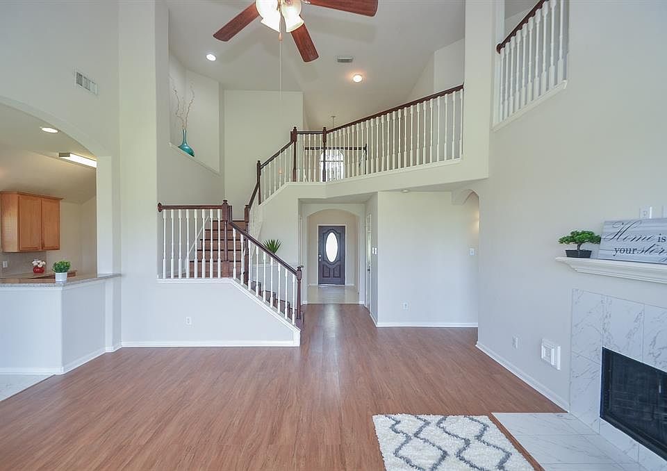 1st image of 23810 Fairport Harbor Ln