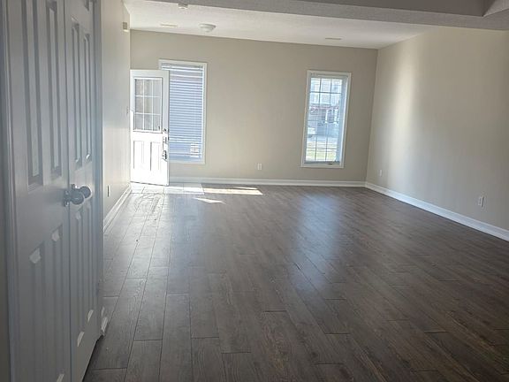 2nd image of 329 Edgehill Dr