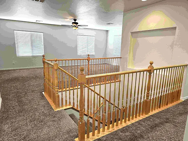 2553 Chateau Clermont St — Photo 25