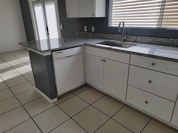 3rd image of 4477 Brintnall St