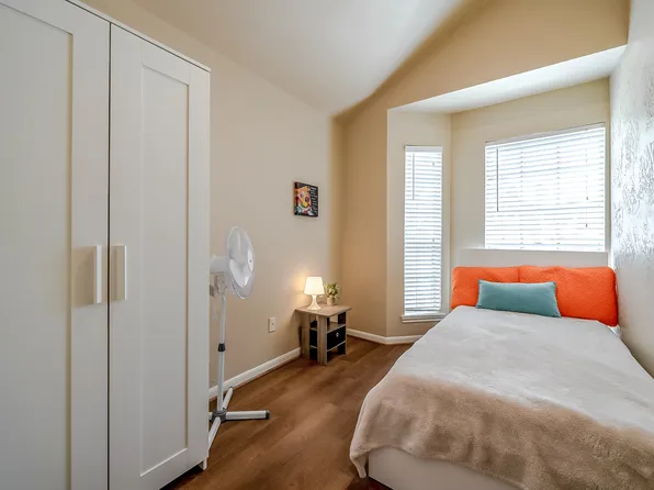 (undisclosed Address), Houston, TX 77082