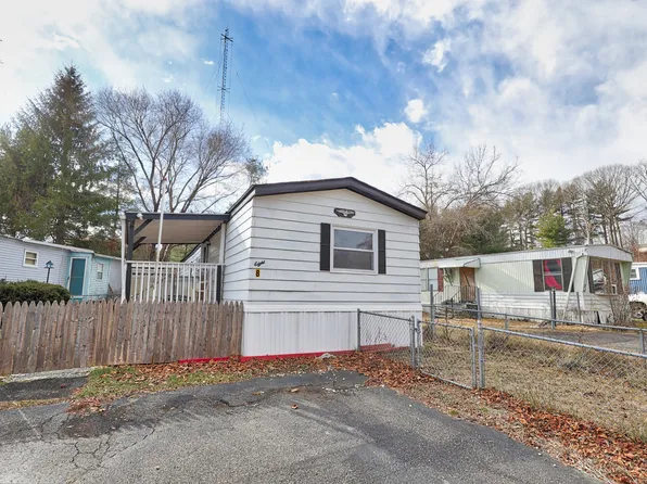 8 Thunderbird Drive, Naugatuck, CT 06770