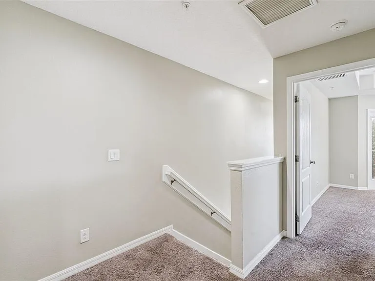 618 Merry Brook Cir — Photo 9