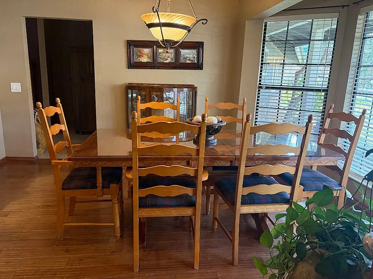 22882 Carriage Dr — Photo 6