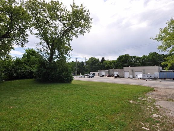 5th image of W162N11840 Fond Du Lac Ave