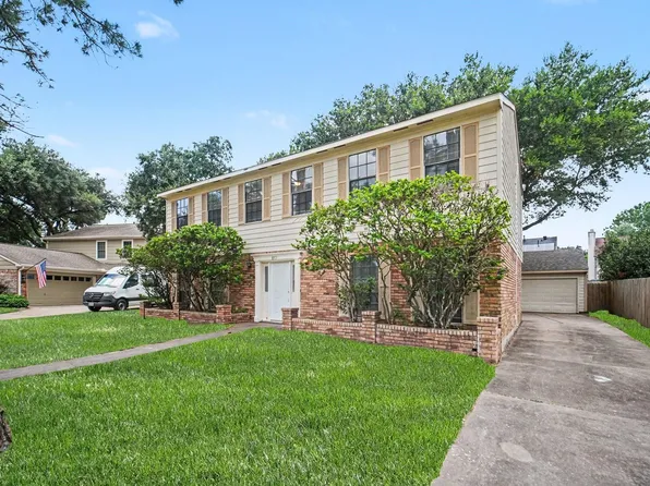 8311 Lime Springs Dr, Houston, TX 77095