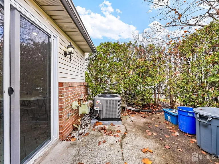 34 Sassafras Ct — Photo 20