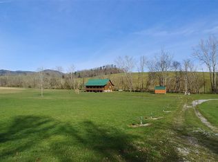 446 Mountain Lake Ln, Newport, TN 37821