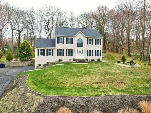 129 Georgetown Drive, Watertown, CT 06795