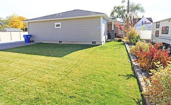 Backyard, not fenced.