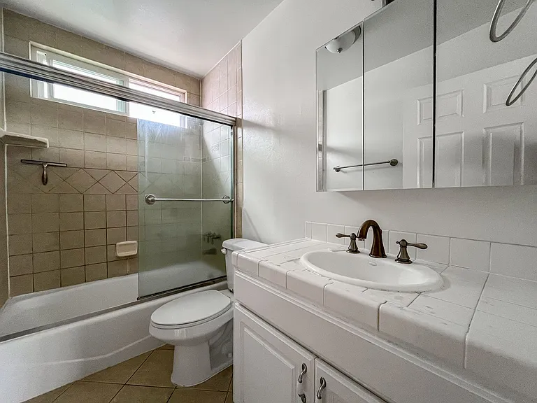 221 Sheldon St — Photo 23