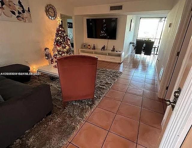 1st image of 8600 SW 133rd Avenue Road 423