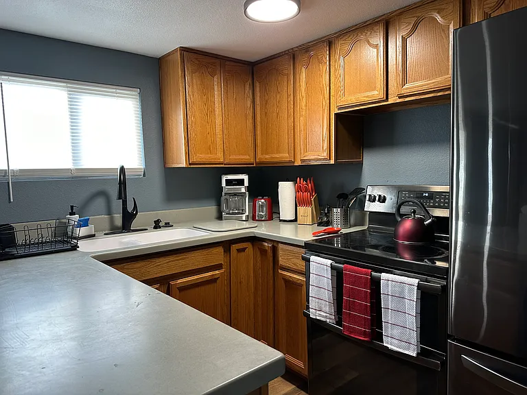 1949 Daggs Cir — Photo 12