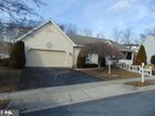 28 Logans Run, Enola, PA 17025