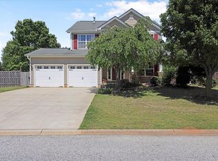 3 Gladwin Ct, Greer, SC 29651