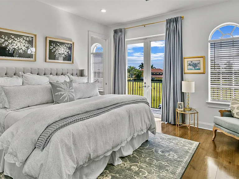166 SE Bella Strano Port St — Photo 26