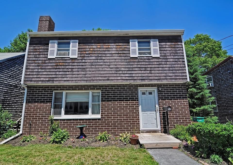 1st image of 52 Fair Oaks Ave