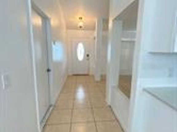 2nd image of 1551 Ortega Ave