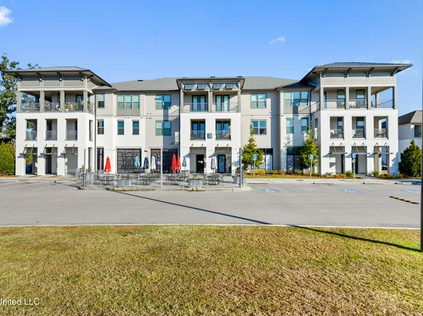 2501 Bienville Blvd #127, Ocean Springs, MS 39564
