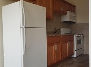 2712 N Milwaukee Ave APT 208, Chicago, IL 60647