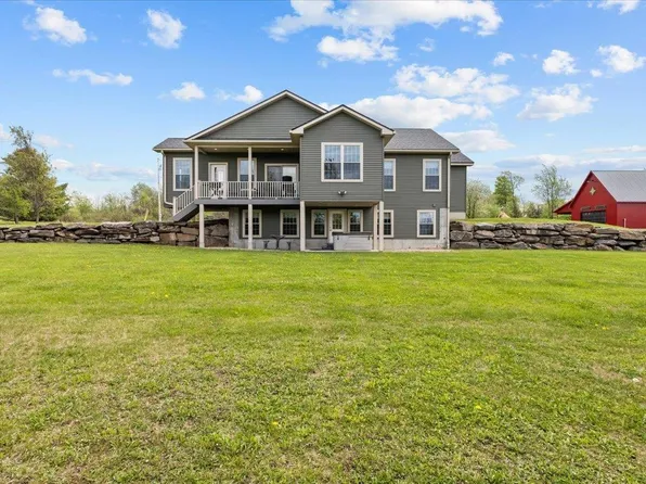 28 Rileys Way, Highgate, VT 05459