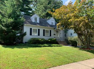 121 Henshaw Ave, Springfield, NJ 07081