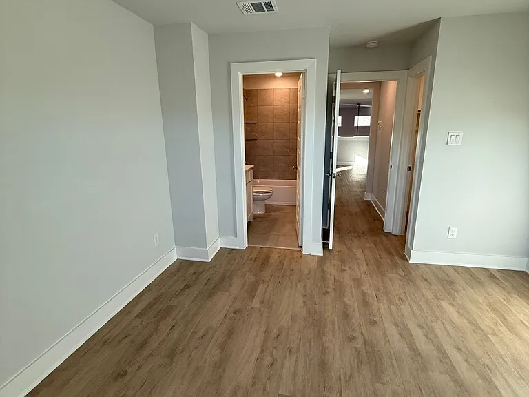 3821 Ablon Trl — Photo 24