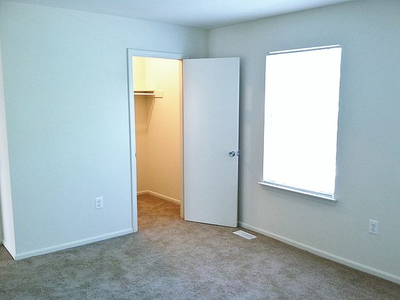 spare bedroom with walk in closet!