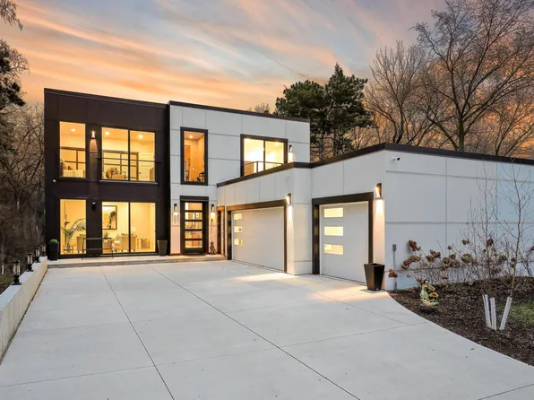 1125 Tyrol Trl, Golden Valley, MN 55416
