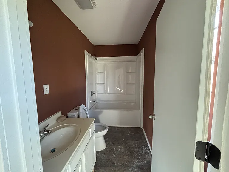 3008 Boswell Dr NW — Photo 9