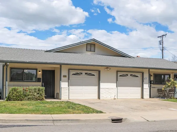 2333-2331 W Oxford Way, Lodi, CA 95242