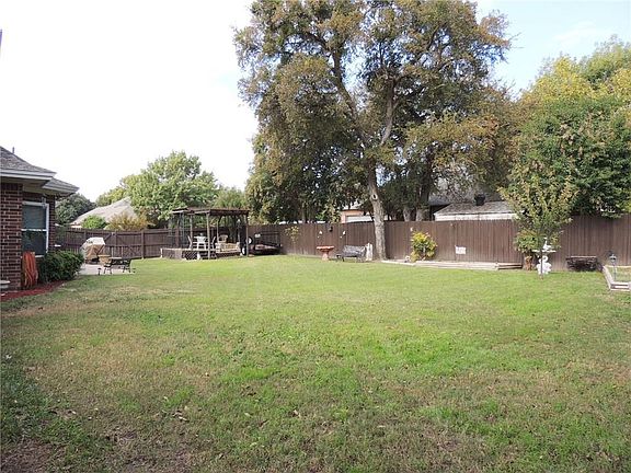 5th image of 8408 Crosswind Dr