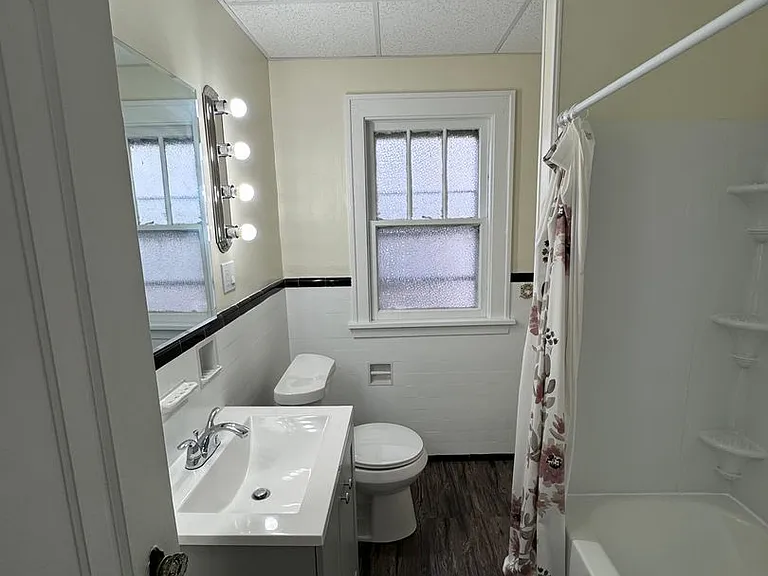 115 Tennyson Ave — Photo 3