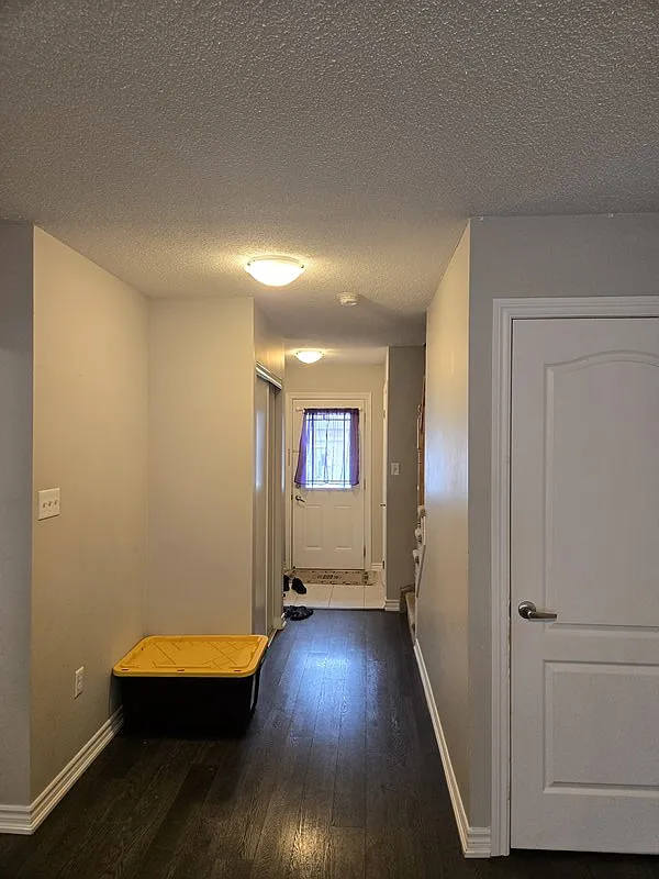 106 Sydenham Wells — Photo 2