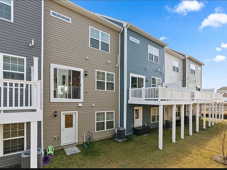1319 Arvon Trl — Photo 22