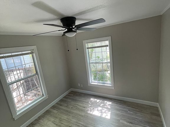 4th image of 1101 S Roselane St