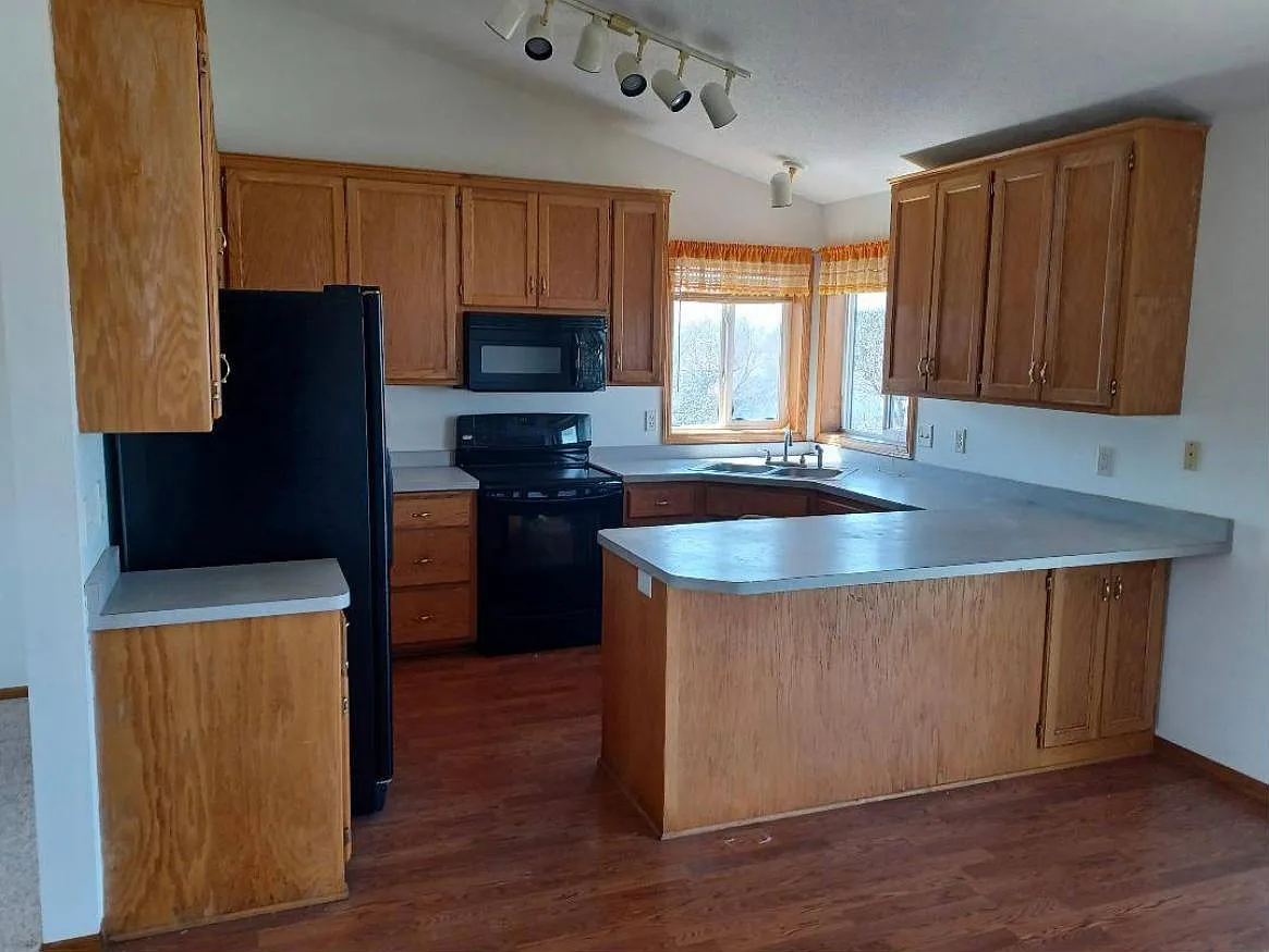 401 Whiskey Rd NW — Photo 2