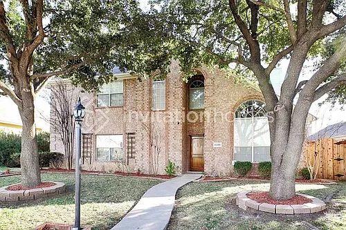 8200 Galley St Photo 1