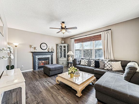 4th image of 10409 Kilbirnie Rd