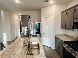 3237 Hampton Dr, Fort Worth, TX 76118