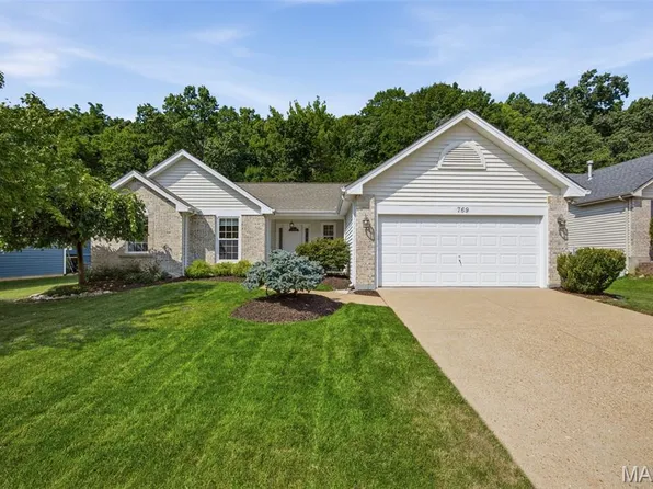 769 Emerald Oaks Ct, Eureka, MO 63025