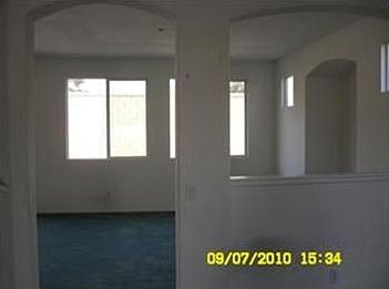 4th image of 15378 Burnet Ct